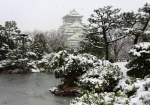 雪の大阪城