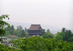 金峰山寺が遠くに見える