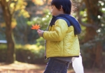 前日にも幼稚園で紅葉狩りをしたそうで、何やら楽しそう。