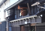 同じく、円光寺付近の白壁土蔵街の古い町並みをアップで。