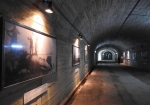 トンネル内の展示パネル