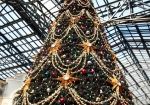 ワールドバザールには、巨大クリスマスツリーが！
