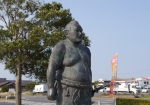  第三代横綱 丸山権太左衛門 の銅像 