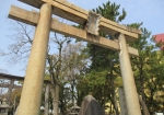 隣の八坂神社