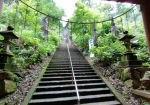 長い長い階段の果てに大平神社がある