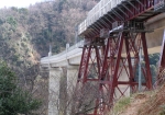 新鉄橋と旧鉄橋の一部