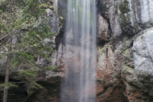 夏季の山彦の滝