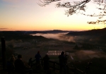朝ぼらけの里山と那珂川の朝霧
