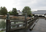 橋を渡った正面の松江歴史館