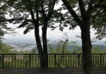 散策路からの景色。とても遠くまで見渡せる。栃木に高い建物は少ない