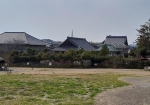 叡福寺の建物が見えます。