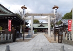 写真左の建物が靖国神社から移設された手水舎とのこと。
