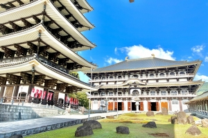 五重塔と大佛殿です